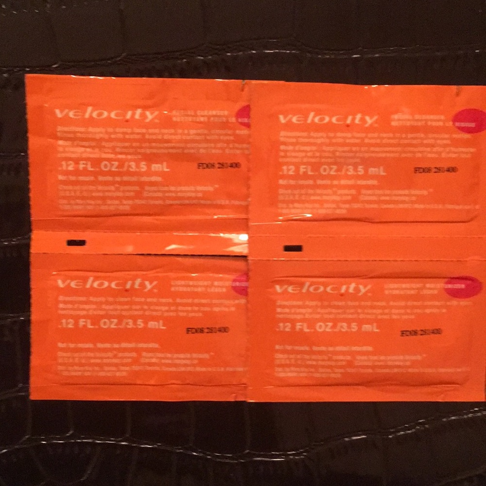 🆓Velocity by Mary Kay cleanser & moisturizer - Picture 5 of 8